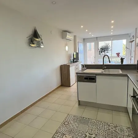 Апартаменты Bonito Piso En Canyelles Росас