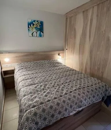 Bonito Piso En Canyelles Apartamento